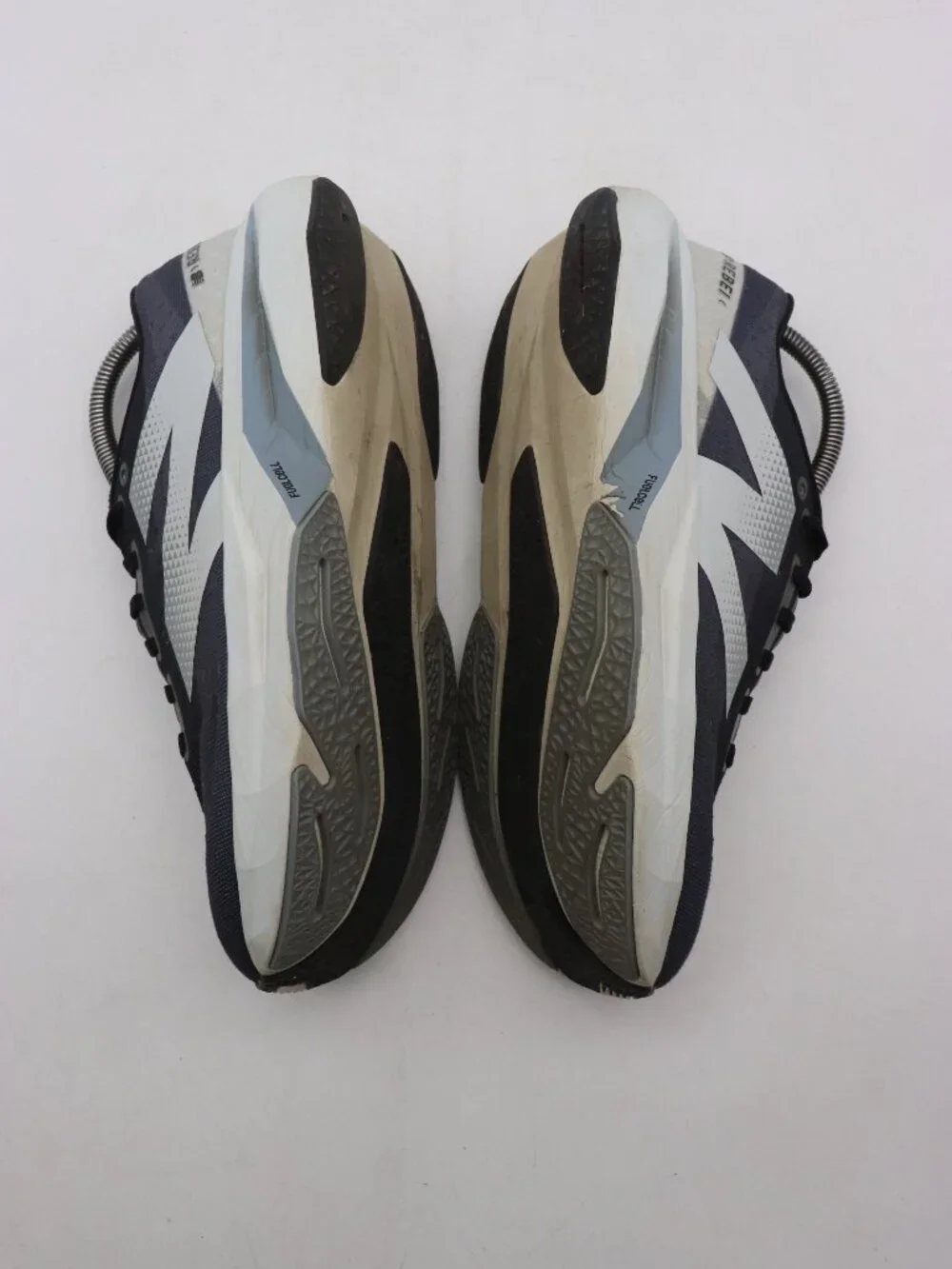 New Balance FuelCell Rebel v4 Men's Size 9 D Gray Black Running Shoes Sneakers
